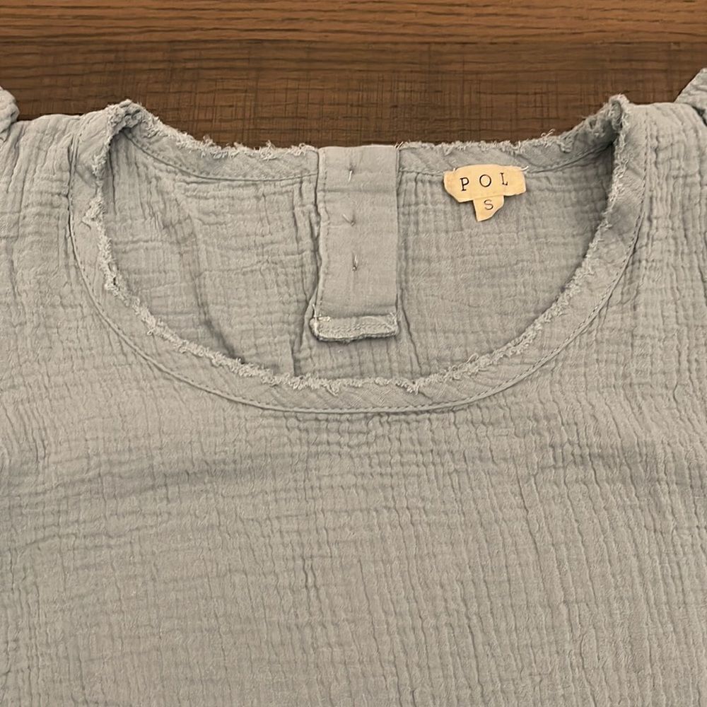 Pol Woven Blouse with round raw-edge neckline, ruffle detailing on the armhole - Picture 6 of 12